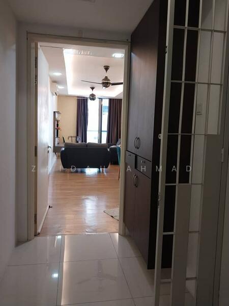 Lakefront Residence - 5