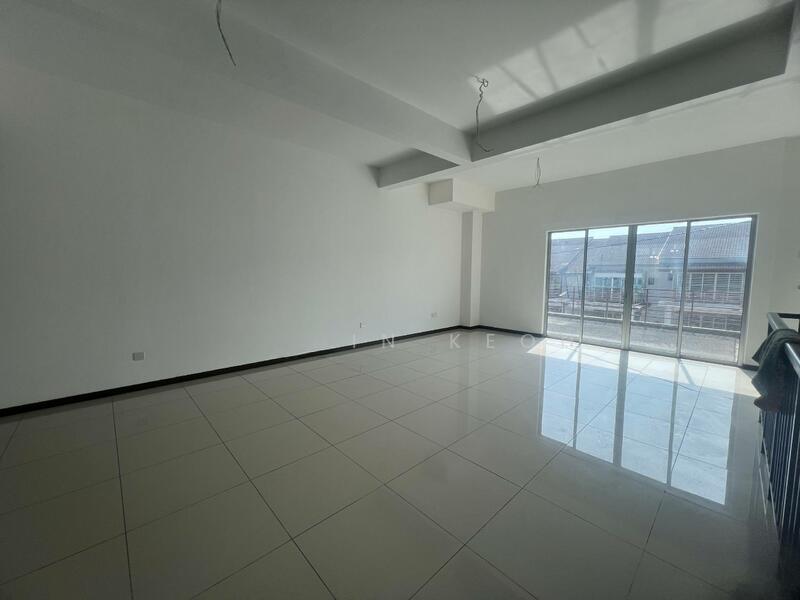 Iris, Taman Titi Heights - 4