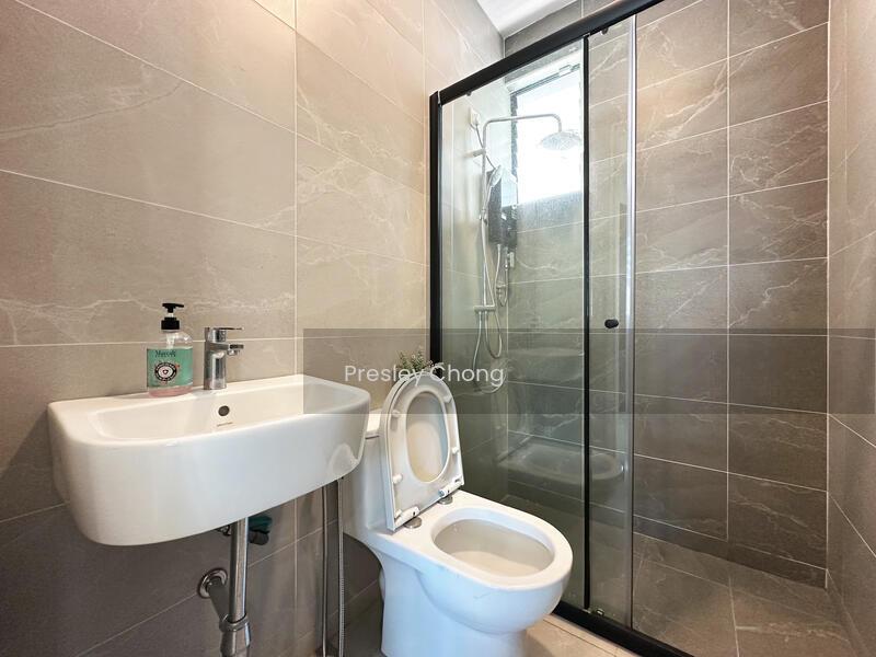 Pulai Heights Freehold 2 Storey Semi D - 4