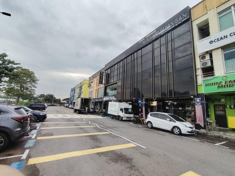 Taman Nusa Bestari three storey shoplot - 1