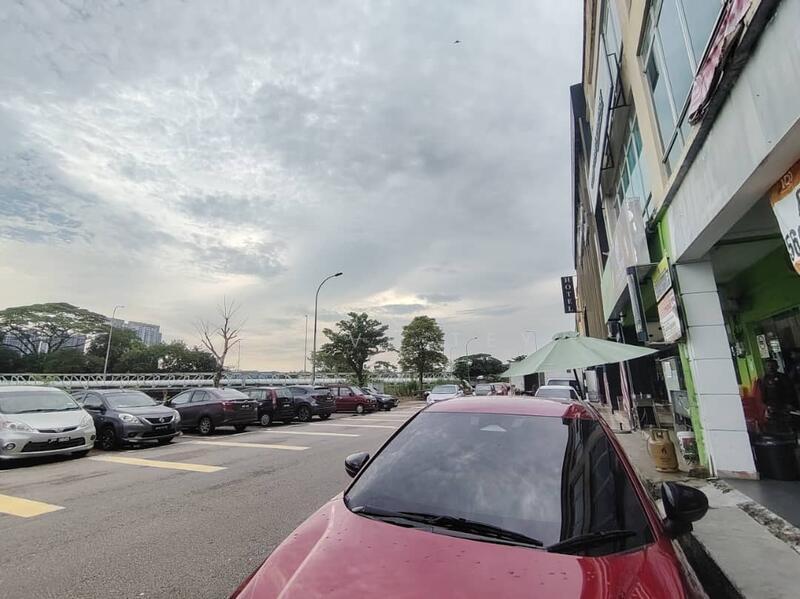 Taman Nusa Bestari three storey shoplot - 4
