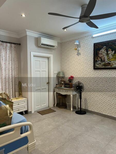 Terrace house at Taman Danau Desa - 4