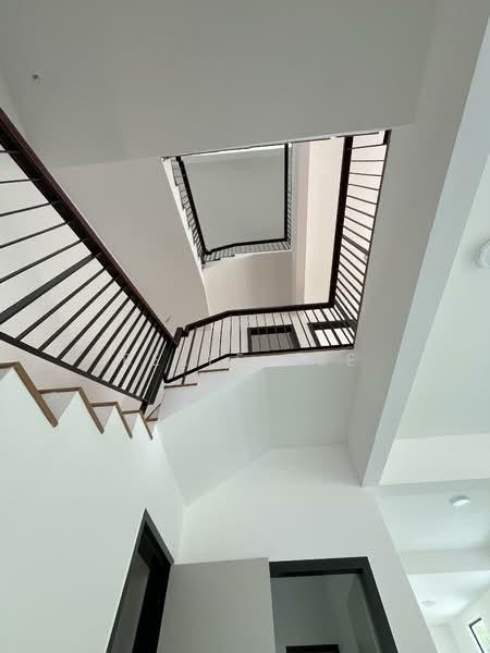 Taman Connaught - 4
