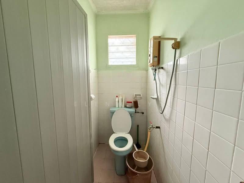 Taman Ungku Tun Aminah - 4