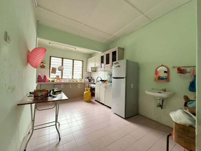 Taman Ungku Tun Aminah - 1