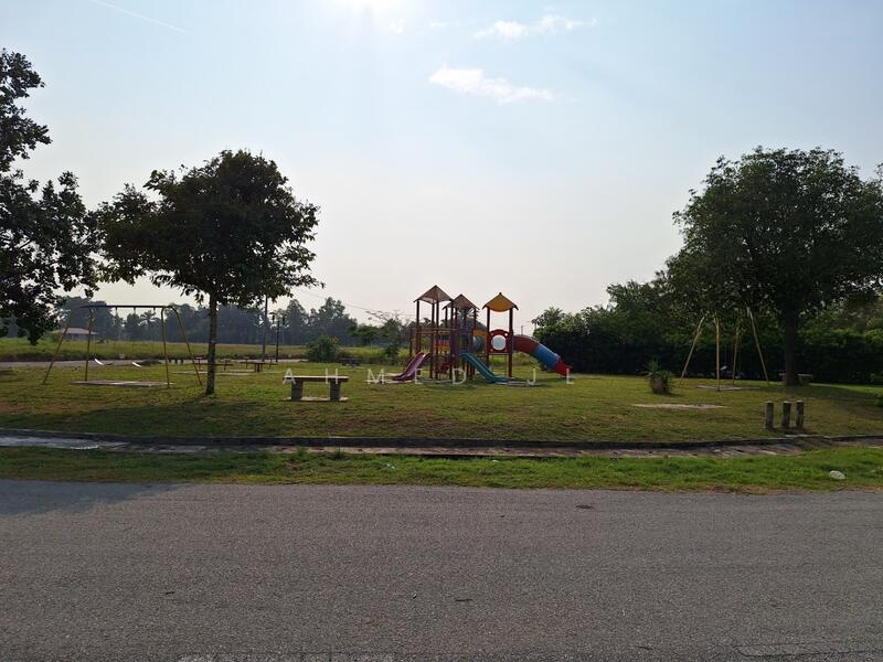 Pantai Sepang Putra - 5