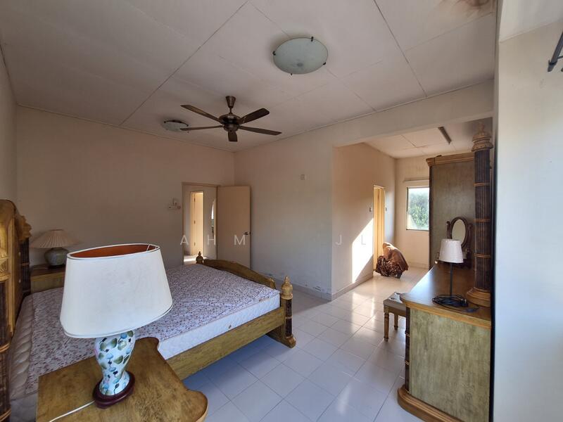 Pantai Sepang Putra - 3