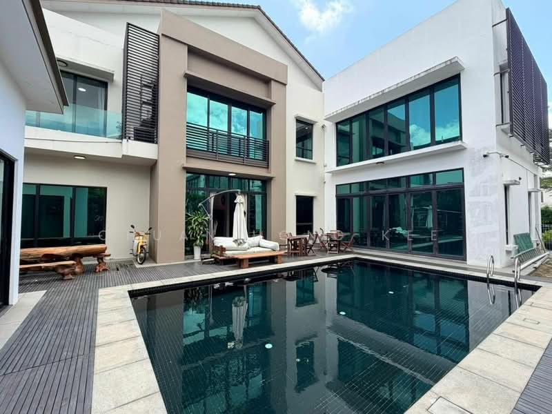 Noble Park Grand Pool Villas East Ledang - 5