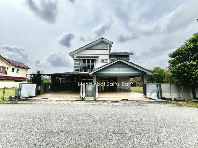 Bungalow at Bandar Baru Salak Tinggi - 1