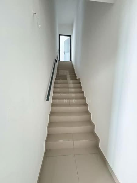 BANDAR DATO ONN , PERJIRANAN 14 - 5