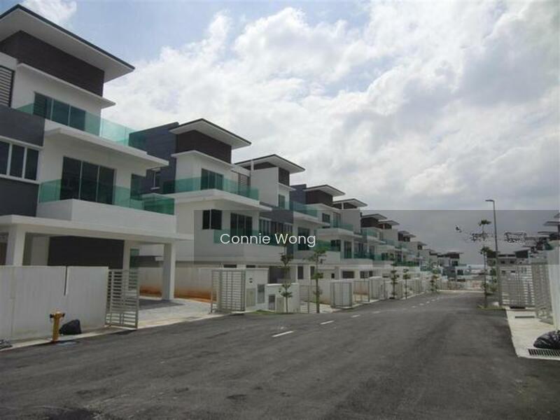 LaVille - 3