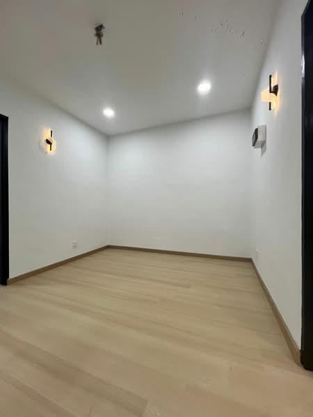 Taman Desa Cemerlang - 4