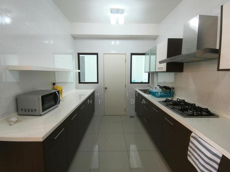 Ujana Executive Apartment - 3