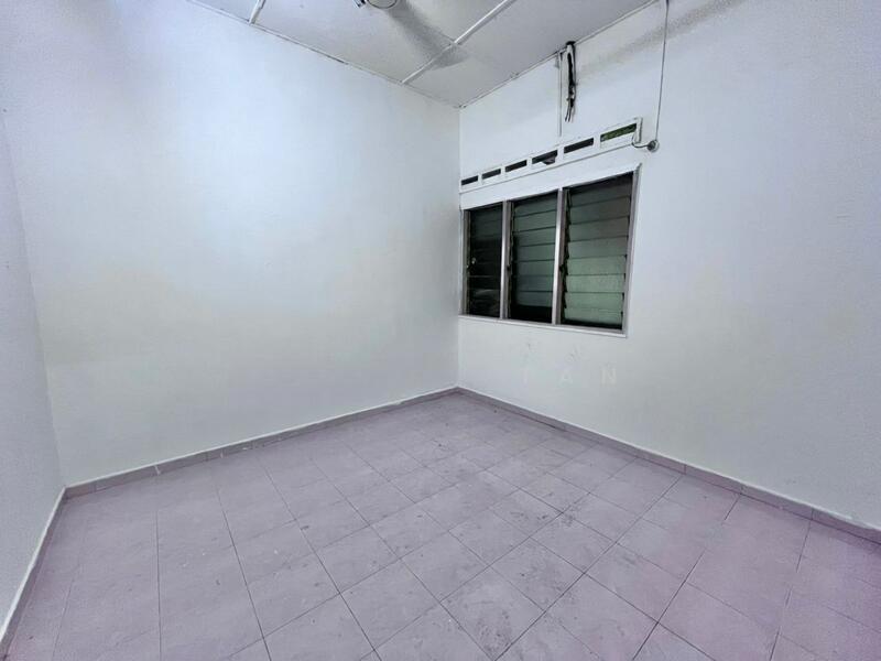 Taman Johor Jaya - 2