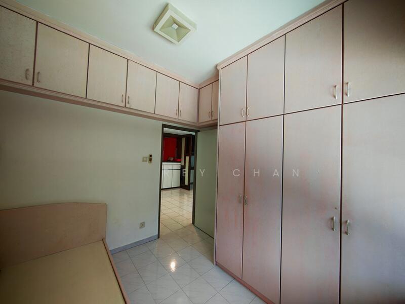 Vista Condominium - 3