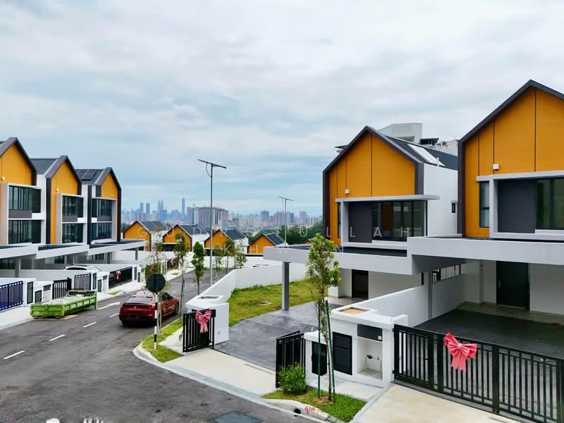 Residensi Laman Timur - 2