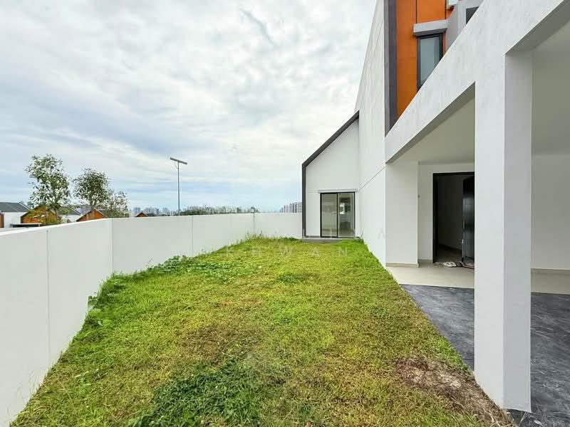 Residensi Laman Timur - 4