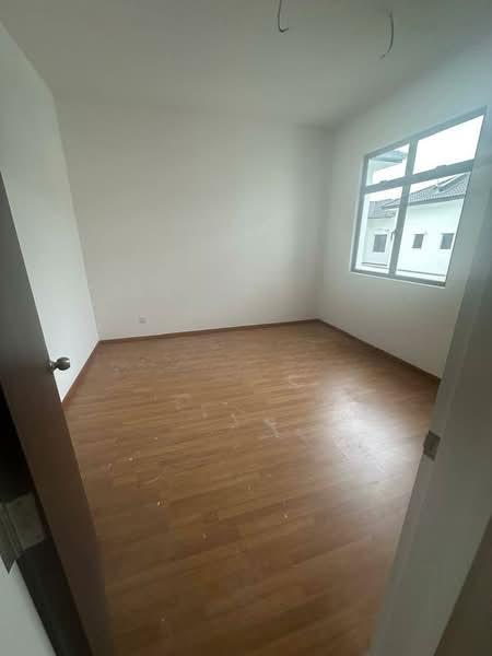 RESIDENSI BOTANI 3 - 3