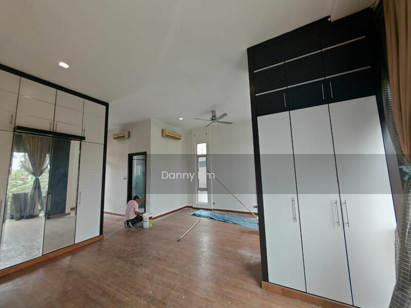 Bungalow at Glenmarie - 4
