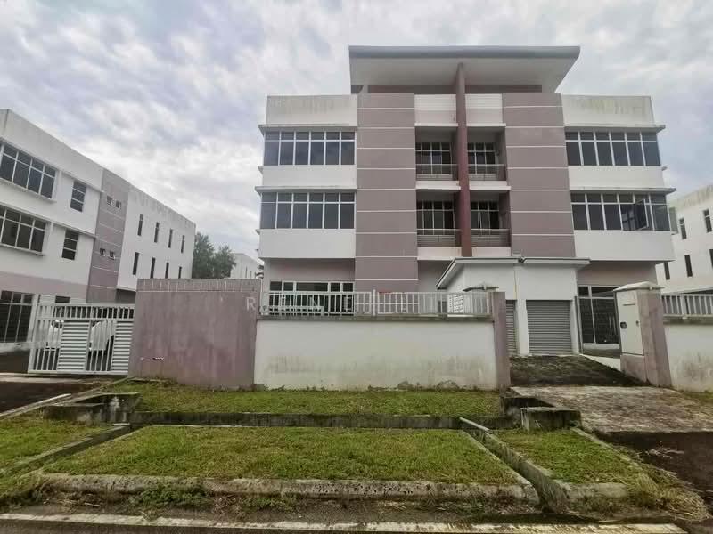 i-Parc @ Tanjung Pelepas (Semi-D Factory) - 2