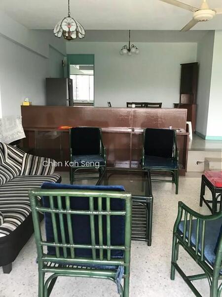 Crescent Court - 4