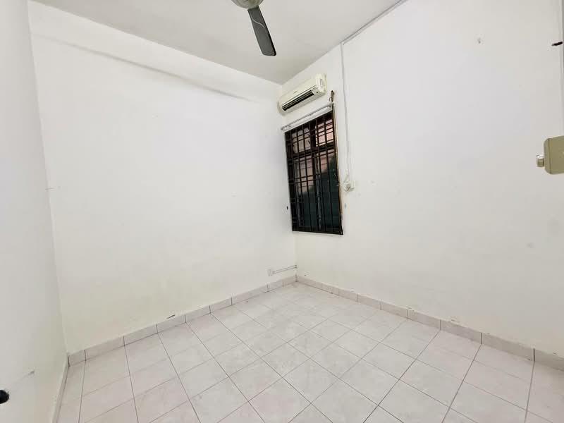 Kulai Jalan Merpati 2 Storey Terrace House For Sale - 4