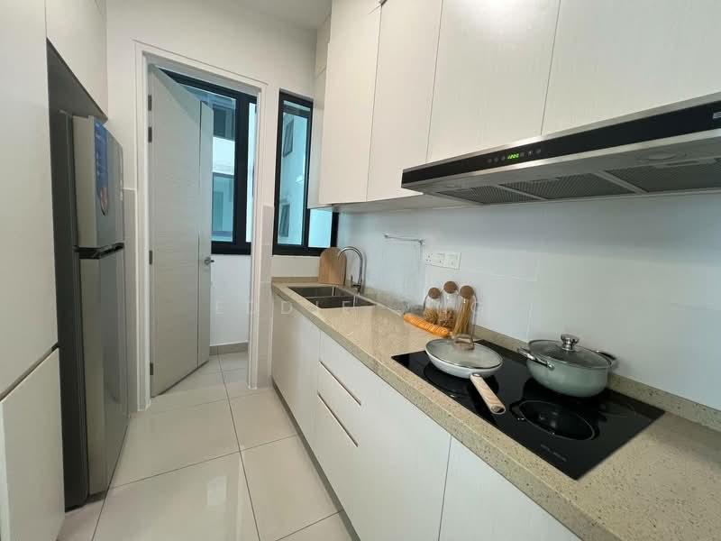 The M @ Medini Macrolink - 4