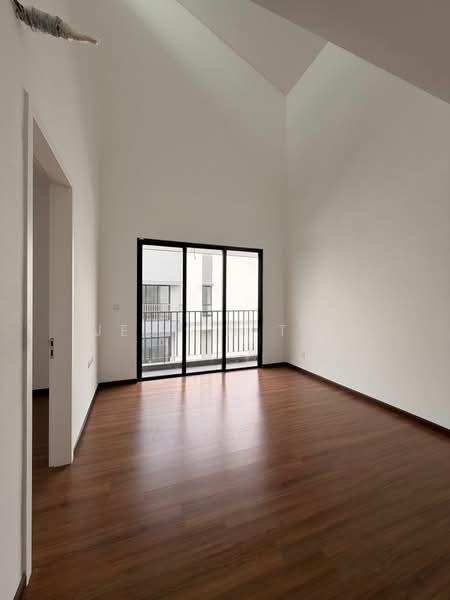 Aster @ 16 Sierra - 5