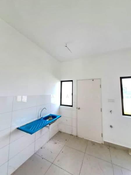 NEW 2 STOREY SUPERLINK HOME MALKOHA ALAM SARI,BANGI,SELANGOR - 5
