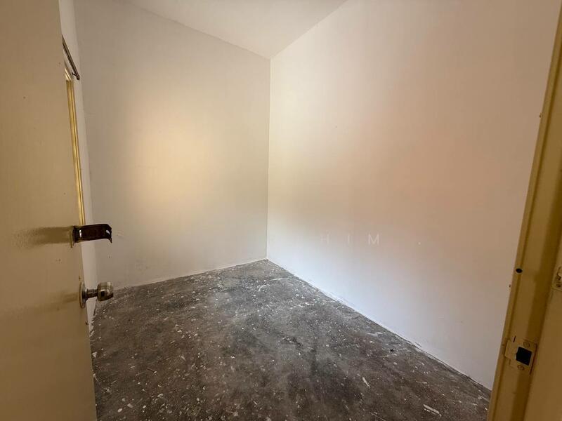 Newly Refurbish 2 Storey Terrace Taman Desaria - 3