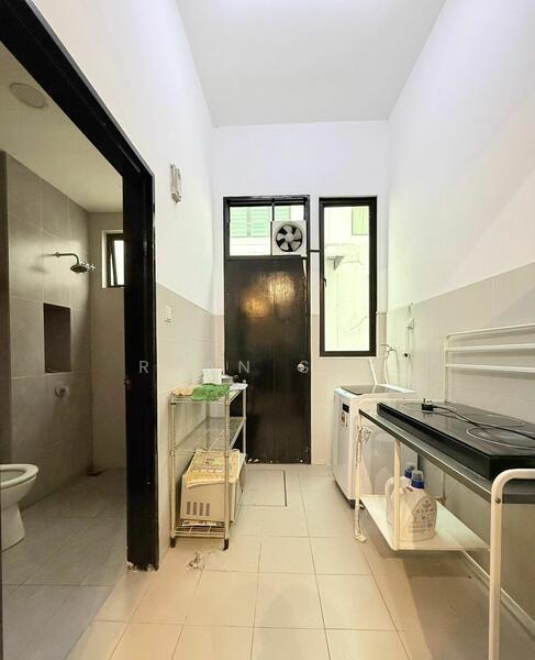 Setia Utama 2 - 5