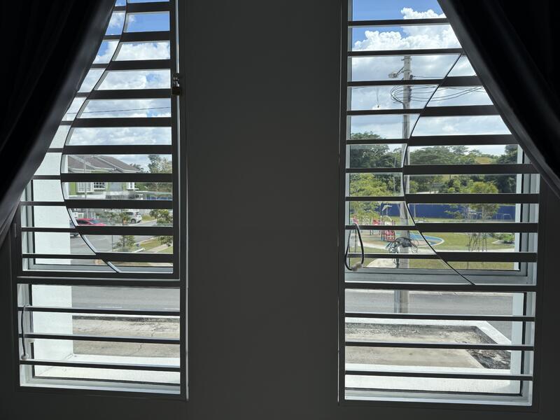 Freesia@Taman Bunga Raya, Bukit Beruntung, Rawang - 3