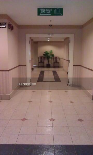 Holiday Place (D-Villa Residence) - 1