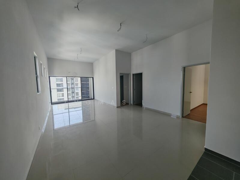 Admiral Residences - 1