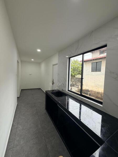 Jalan hulubalang, taman ungku tun aminah, skudai - 5