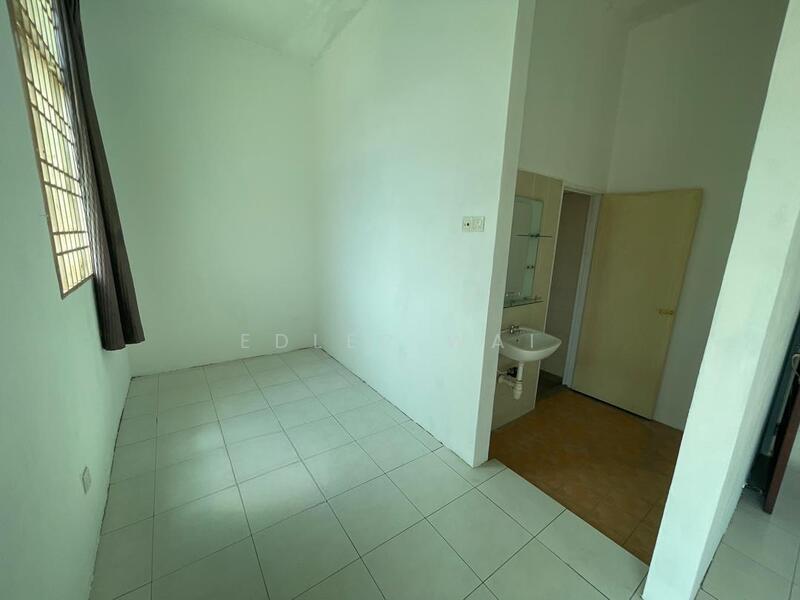 2 Storey Bungalow @ Taman Seri Juru - 4