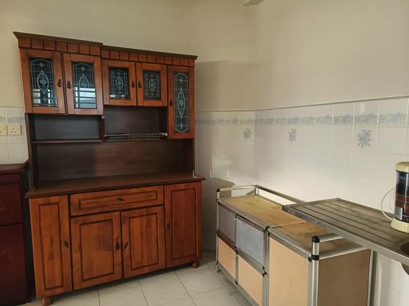 Pantai Apartment - 3