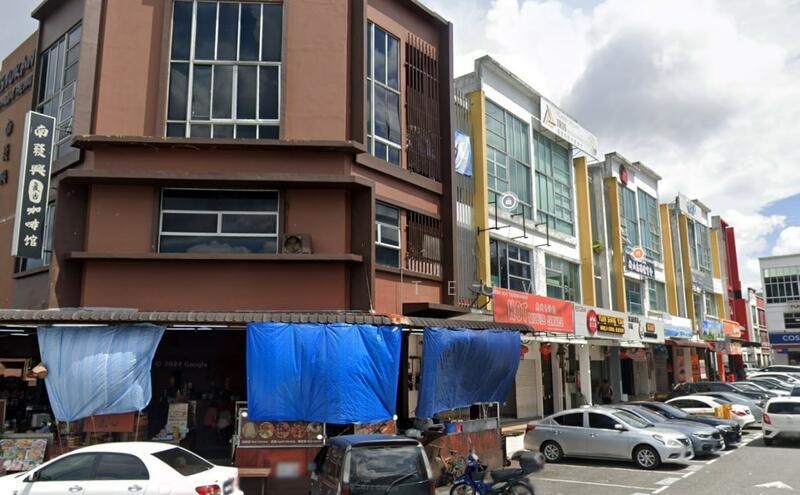 Taman Mutiara Mas - 3 Storey Shop Lot (Tenanted) for Sale - 3