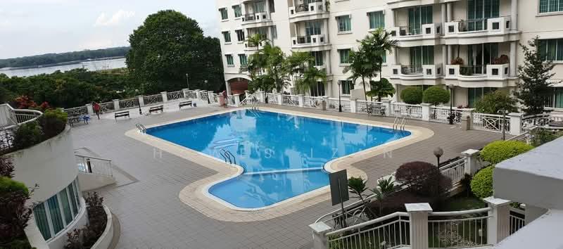 Petrie Condominium - 2