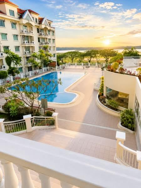 Petrie Condominium - 3