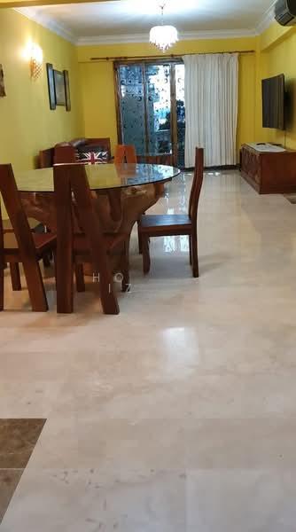 Petrie Condominium - 5