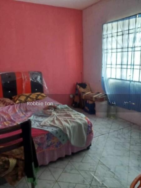 Flat Tasek 64 - 4