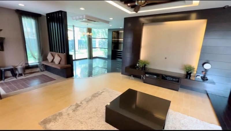 Taman Austin Perdana - 1