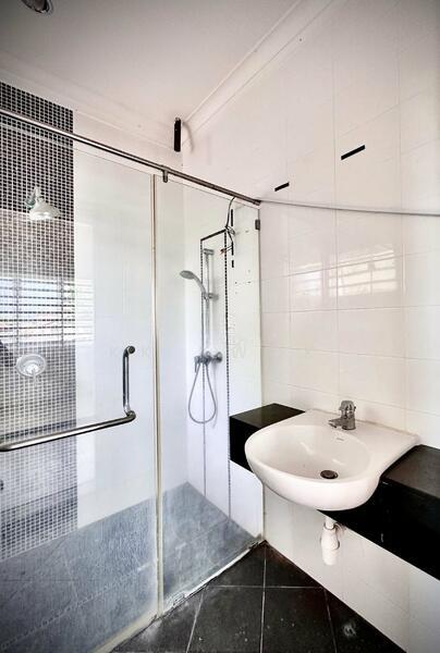 Lembah Permai Corner Semi-Detached House - 2