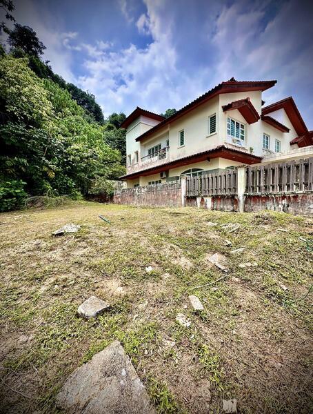 Lembah Permai Corner Semi-Detached House - 1