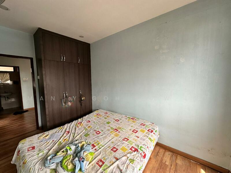 Flat Taman Perling - 3