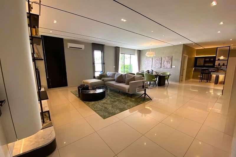 Seremban 2 Storey Show House Corner / End Lot Option with Fully Furnished Bandar Enstek Labu Sepang - 4