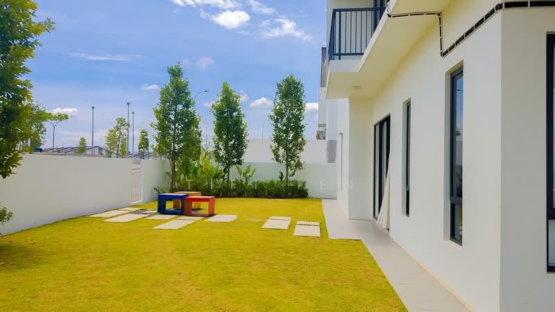 Seremban 2 Storey Show House Corner / End Lot Option with Fully Furnished Bandar Enstek Labu Sepang - 3