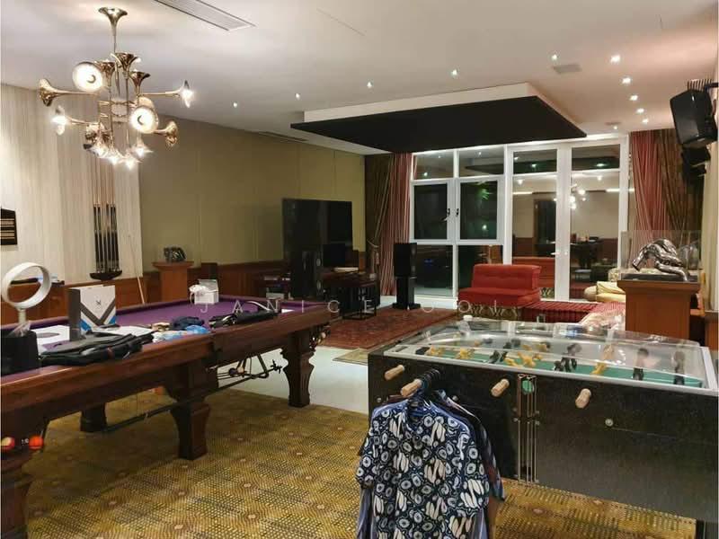 8 Gurney (The Shore Condominium) - 4