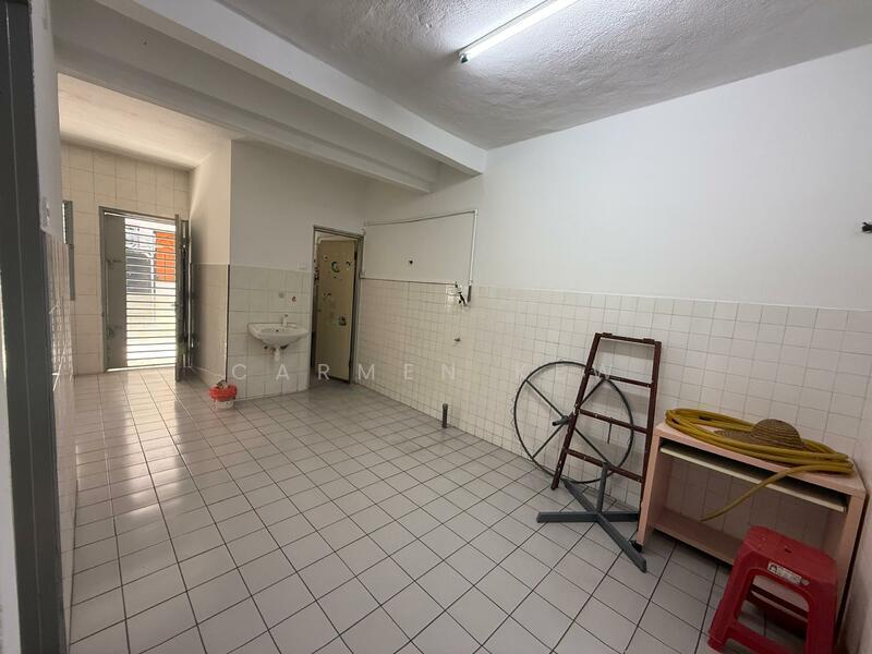 jalan mawar puchong perdana - 4